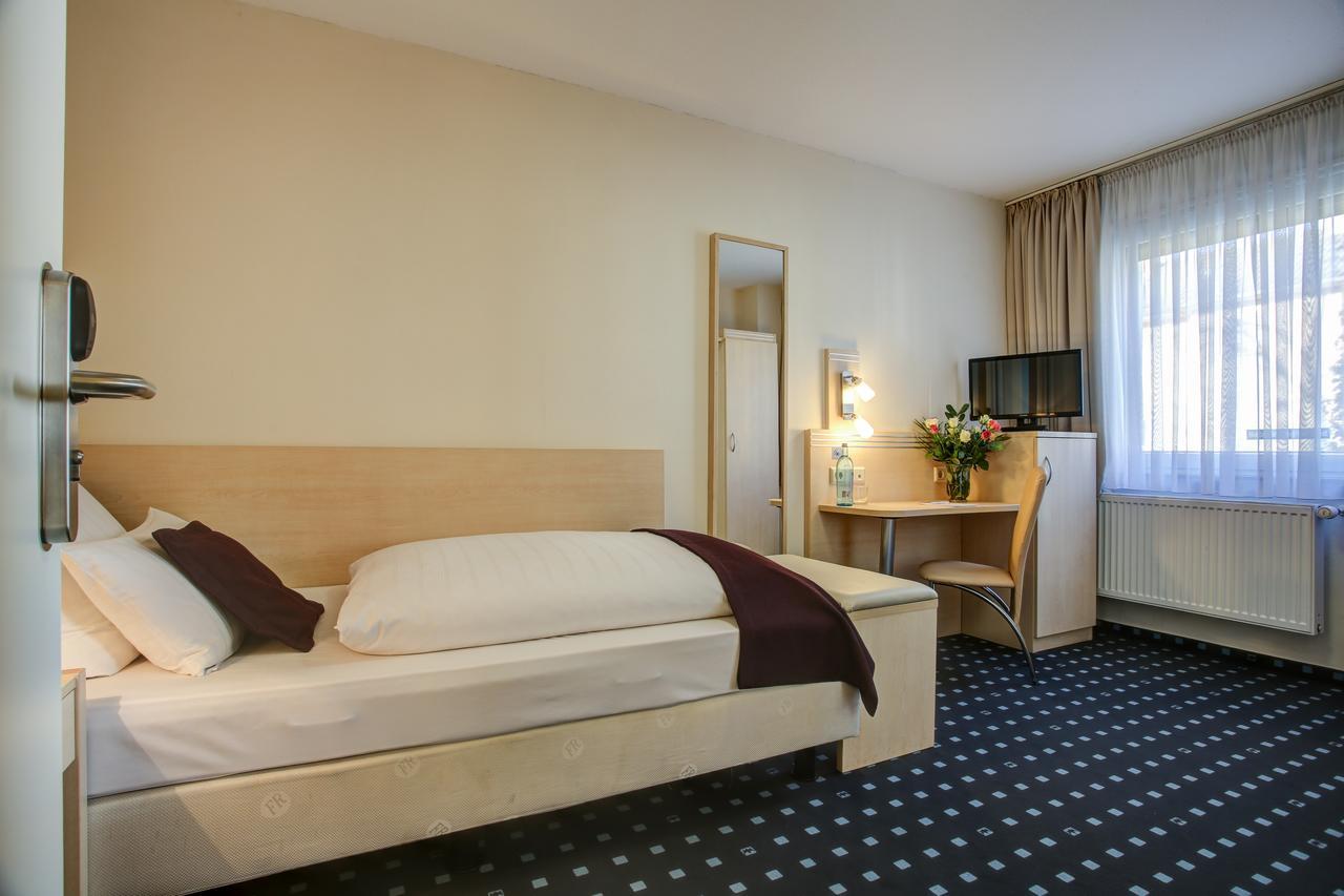 Rhein Neckar Hotel Mannheim Exterior photo